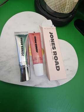 Jones Road Cool Gloss Pink Gold Shimmer 0.47 Fl Oz
